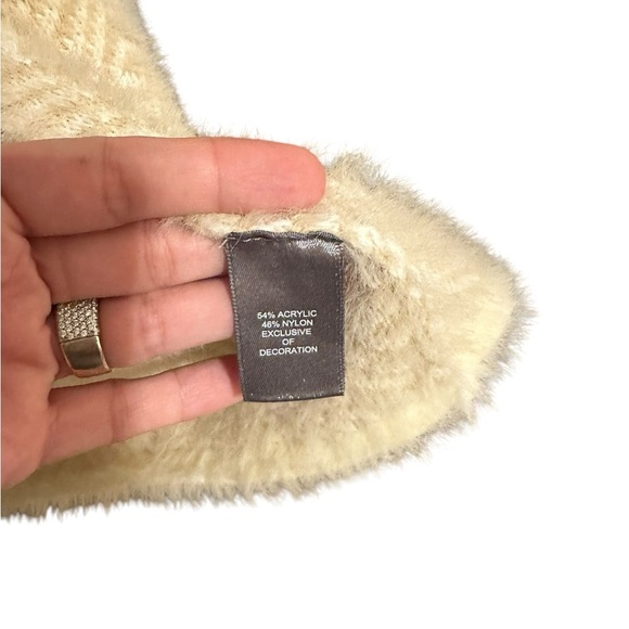 Marled Geometric Cream Eyelash Duster Sweater - Picture 3 of 5